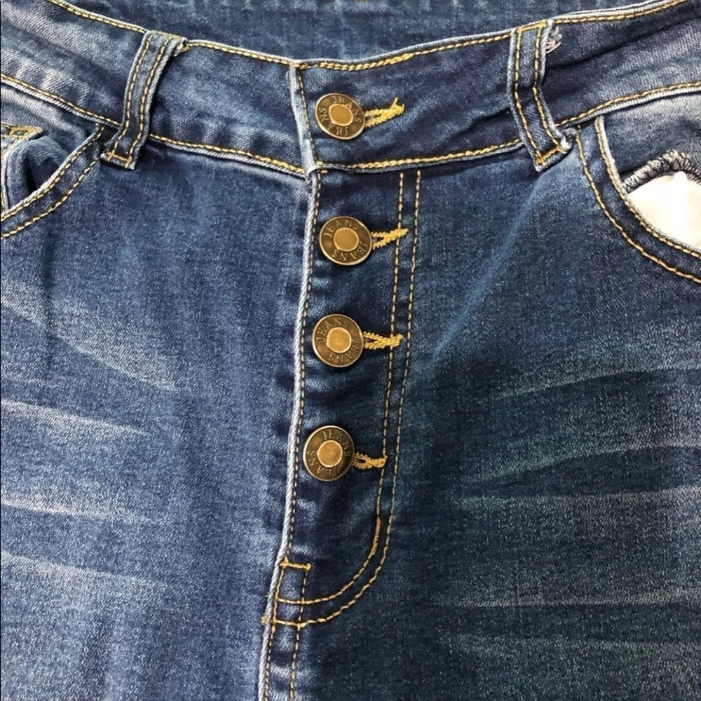 Jeans - Picture 4 of 5